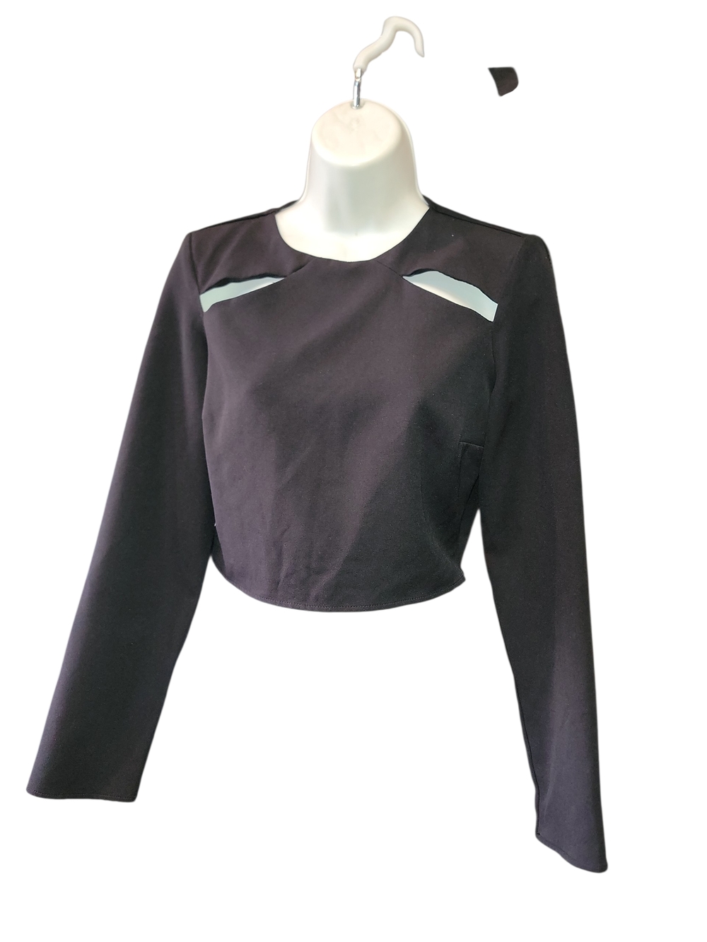 Zara Black Long-Sleeve Cropped Women's Top with Cutout Detail